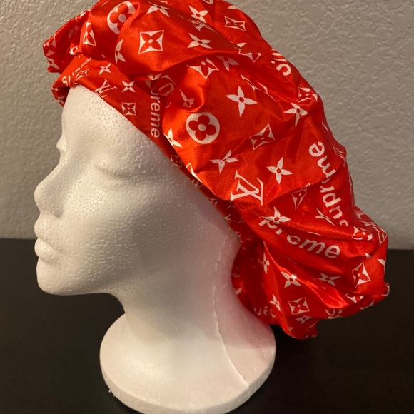 Silky Bonnets - Picture 9 of 14